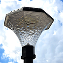 Luz Solar De Piso Inalambrica c/ columna y tornillos de fijacion